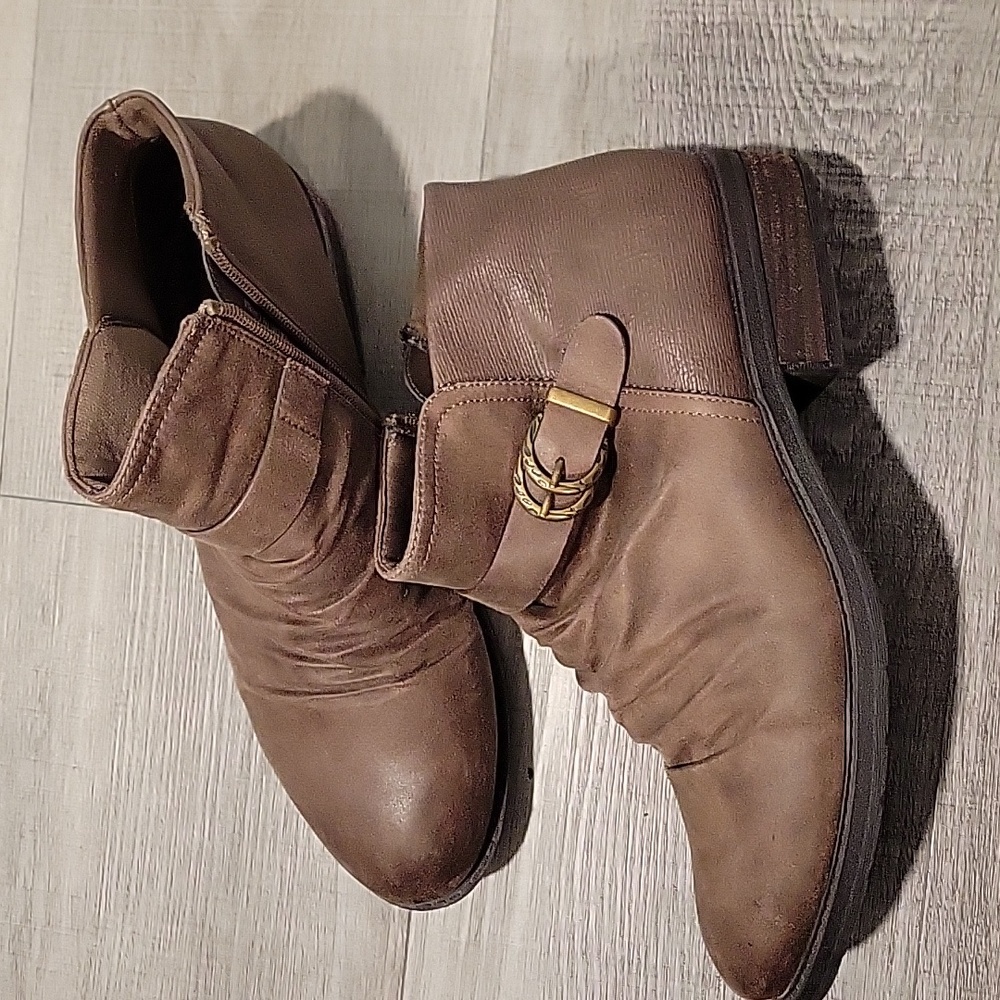 Bare Traps Booties